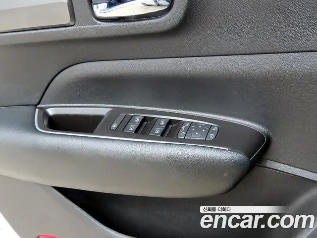 Renault-KoreaSamsung QM6 Новый QM6 2.0 LPe LE Signature 2WD — Фото автомобиля 11
