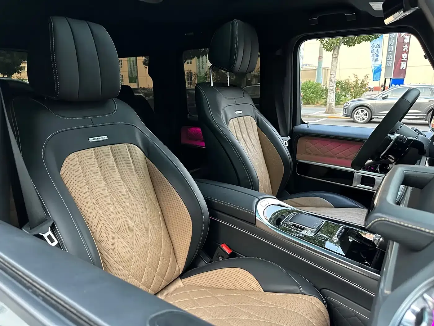 Mercedes-Benz Mercedes-Benz G-Class AMG 2025 AMG G 63 — Фото автомобиля 9