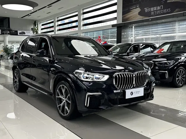 BMW X5 — Фото автомобиля 3