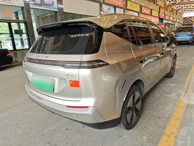 GAC Aion Y — Фото автомобиля 6
