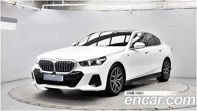 Фотография автомобиля — BMW 5 Series G60