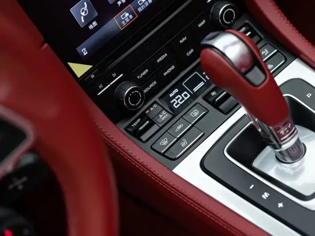 Porsche 718 — Фото автомобиля 18