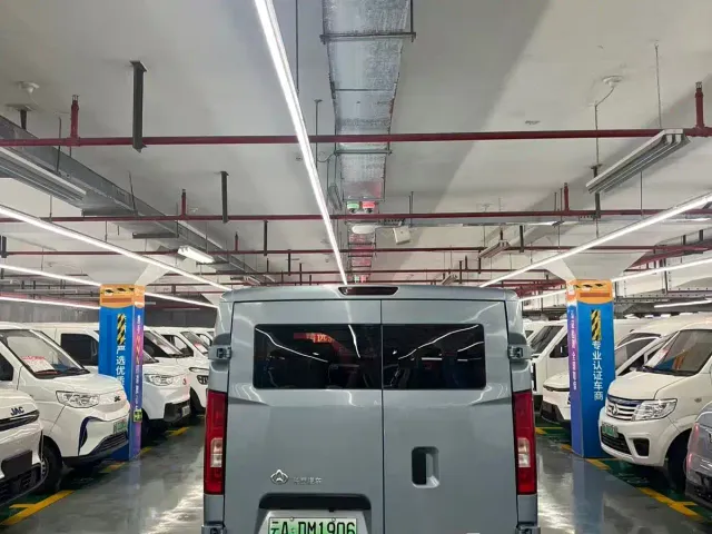 Changan Kuayue Kua Yue Xing Guang EV — Фото автомобиля 6