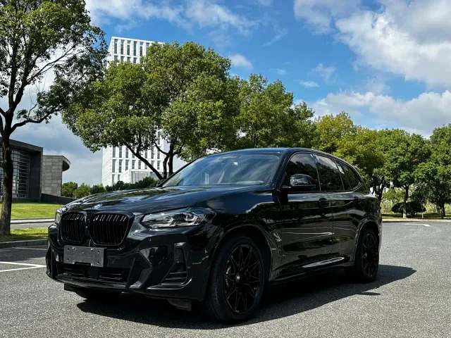 Фотография автомобиля — BMW iX3