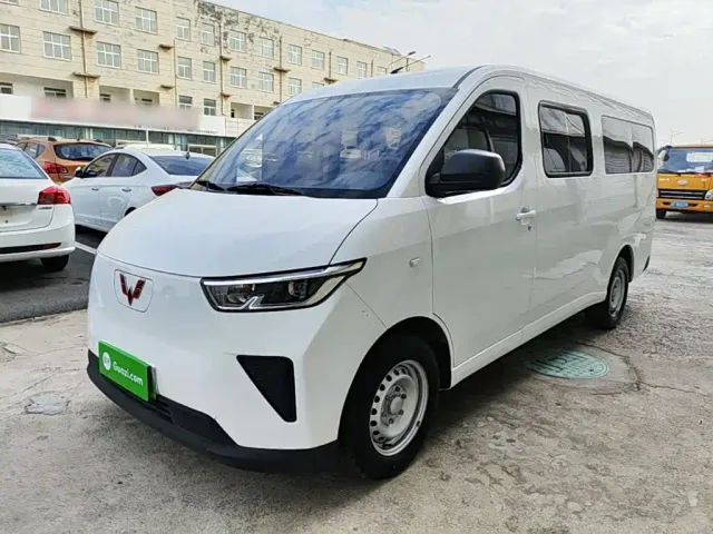 Фотография автомобиля — Wuling Yangguang