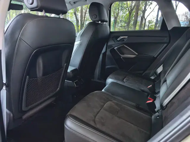 Audi Q3 — Фото автомобиля 11