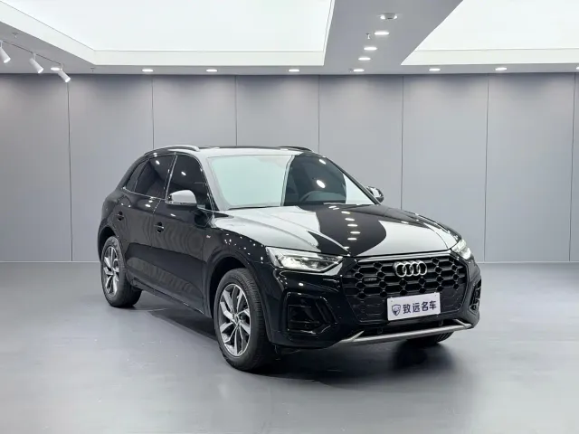 Audi Q5L — Фото автомобиля 3