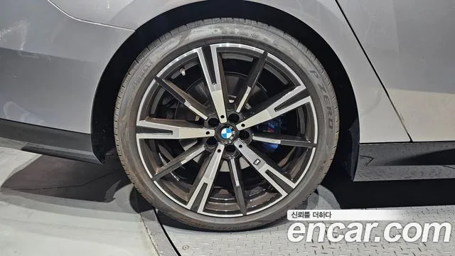 BMW 5-Series 5 серия (G60) 530i xDrive M Sport — Фото автомобиля 4
