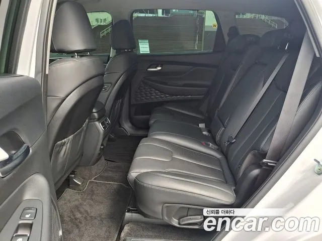 Hyundai Santafe Новый Santa Fe Дизель 2.2 2WD — Фото автомобиля 9