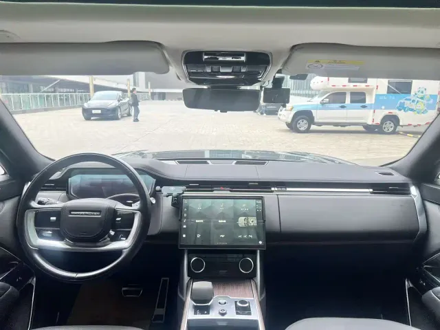 Land Rover Range Rover — Фото автомобиля 11