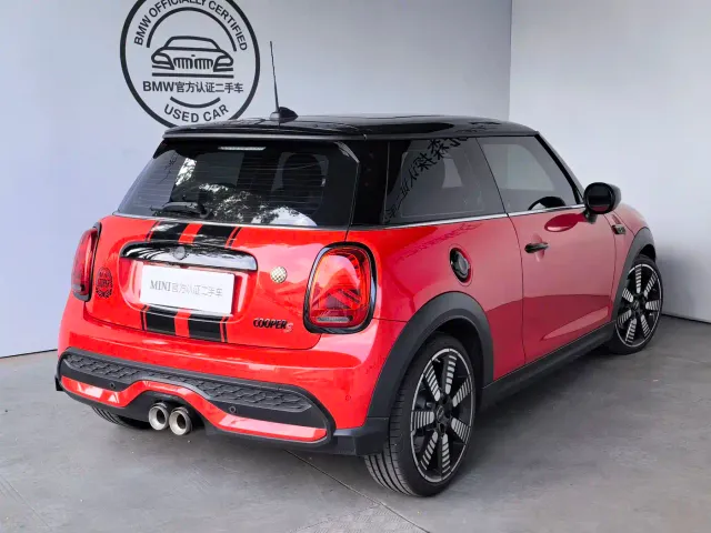 MINI Hatch — Фото автомобиля 17