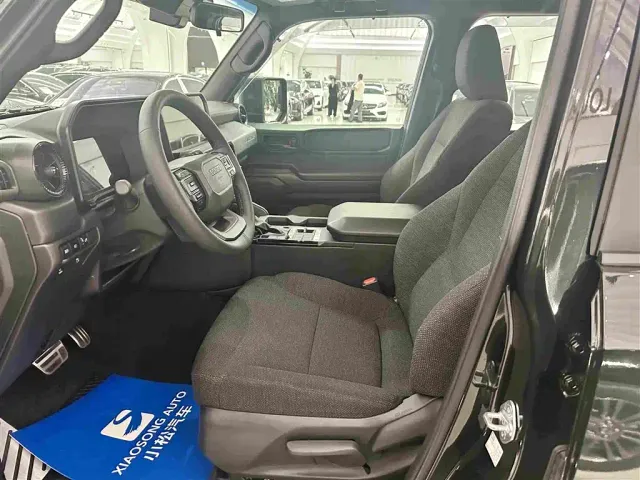 Toyota Prado — Фото автомобиля 12