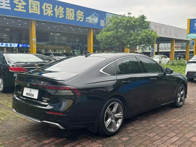 Honda Accord — Фото автомобиля 7