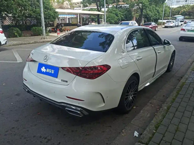 Mercedes-Benz C-Class — Фото автомобиля 3