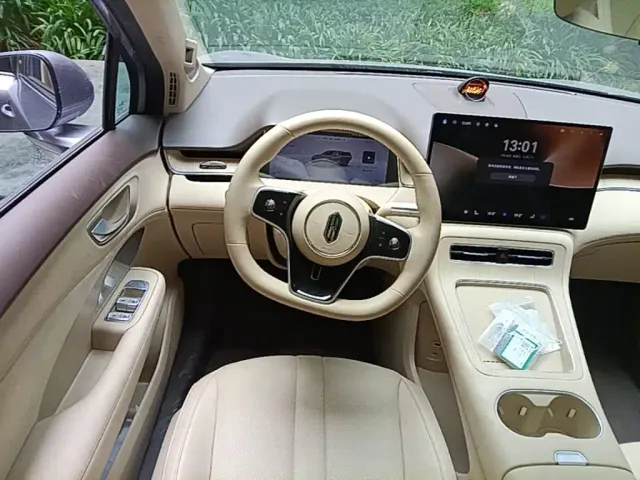 Shangjie SUV — Фото автомобиля 10