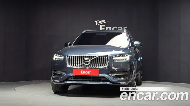 Вольво XC90 — Фото автомобиля 3