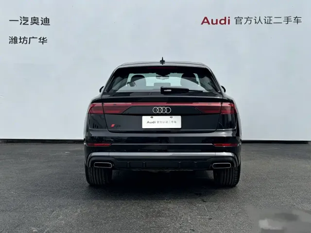 Audi Q8 — Фото автомобиля 4