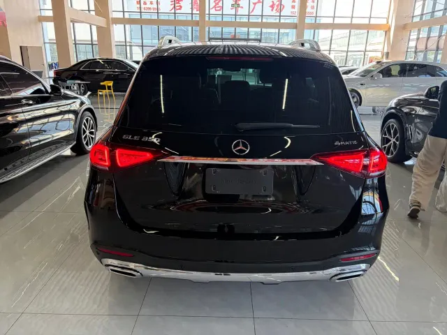 Mercedes-Benz GLE-Class — Фото автомобиля 8