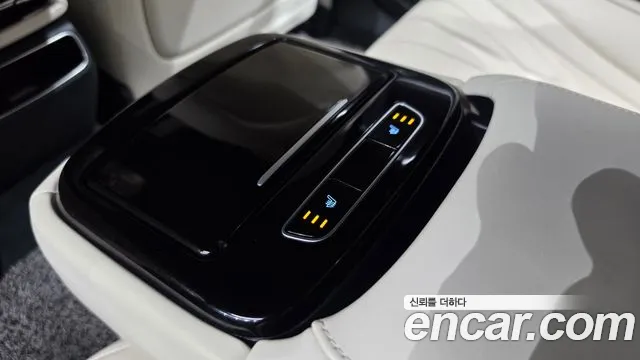 Genesis G80 Electrified G80 (RG3) — Фото автомобиля 19