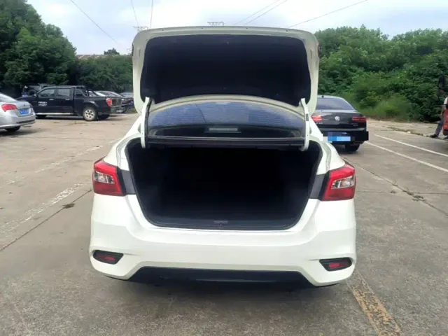 Nissan Sylphy — Фото автомобиля 18