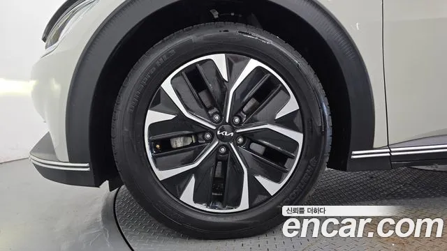 Kia EV6 — Фото автомобиля 5