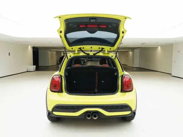 MINI MINI 2023 Facelift 2.0T COOPER S Artist — Фото автомобиля 5