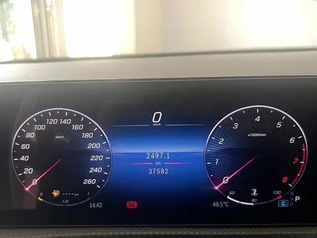 Mercedes-Benz A-Class — Фото автомобиля 11