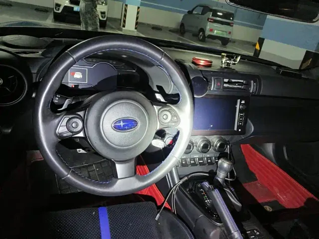 Subaru BRZ — Фото автомобиля 12