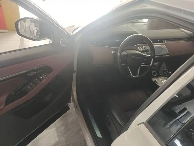 Land Rover Range Rover Evoque — Фото автомобиля 15