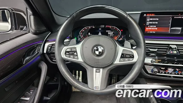 BMW 5-Series — Фото автомобиля 13