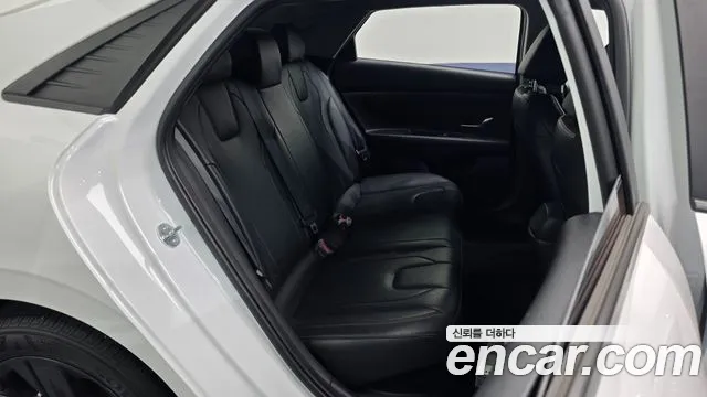Hyundai AVANTE — Фото автомобиля 11