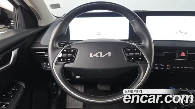 Kia EV6 — Фото автомобиля 14