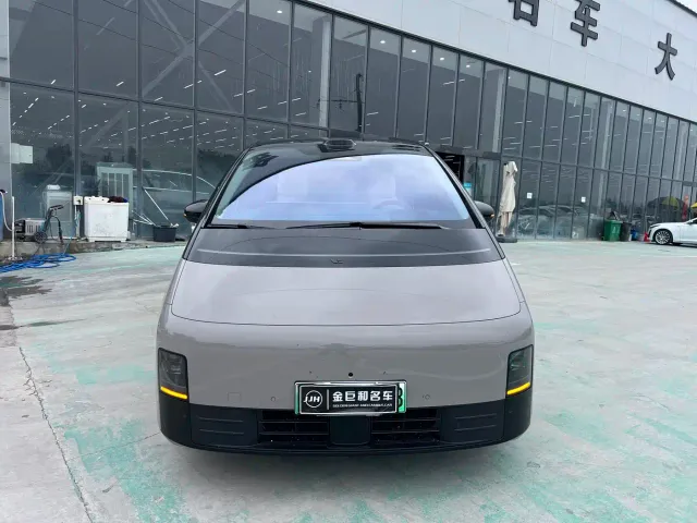 Li Auto MEGA — Фото автомобиля 2