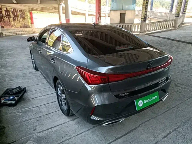 Changan Eado — Фото автомобиля 4