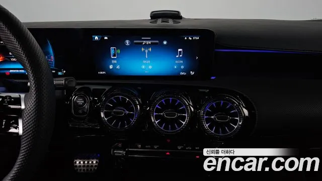 Mercedes-Benz A-Class W177 — Фото автомобиля 11