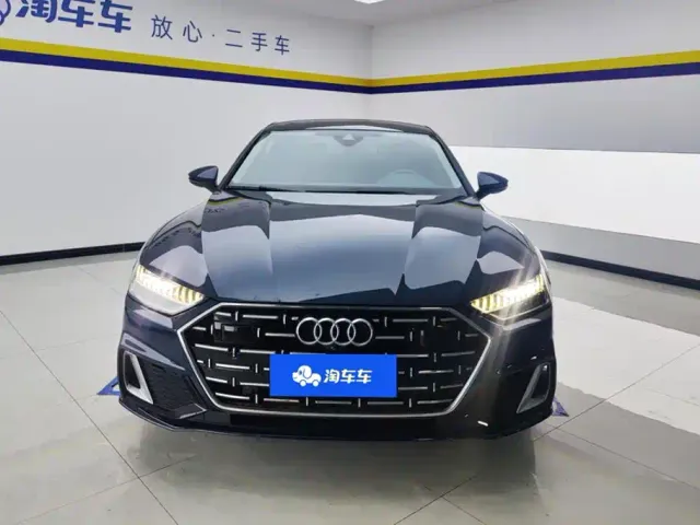 Audi A7L — Фото автомобиля 2