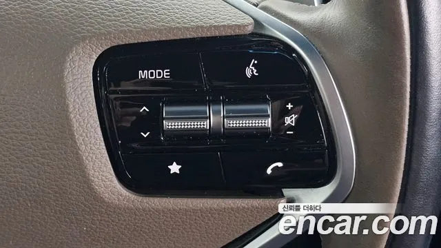Kia K8 K8 Hybrid — Фото автомобиля 24
