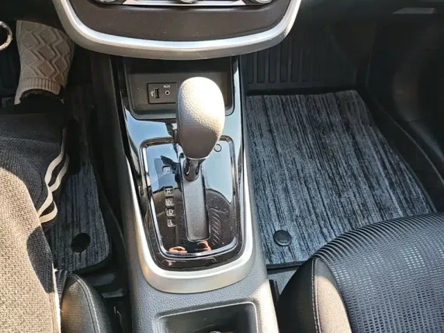 Nissan Tiida — Фото автомобиля 13