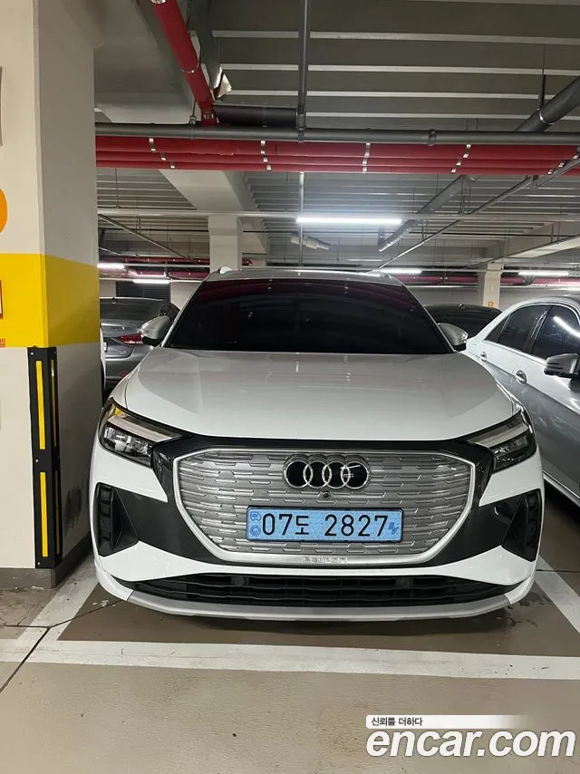 Фотография автомобиля — Audi Q4 e-tron F4