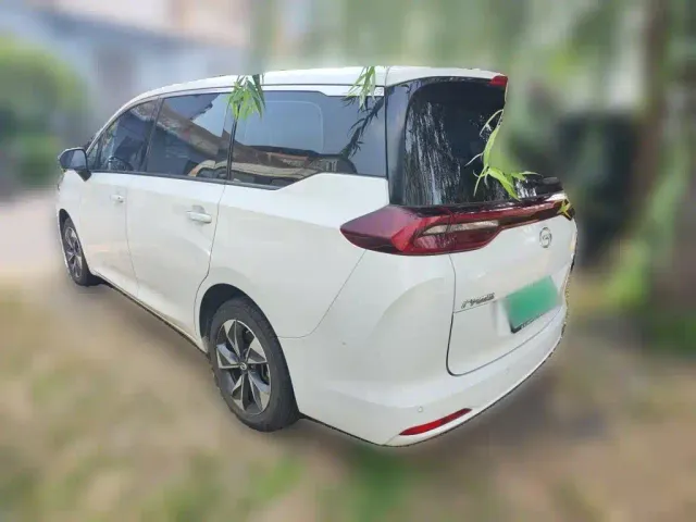 GAC Trumpchi M6 — Фото автомобиля 4