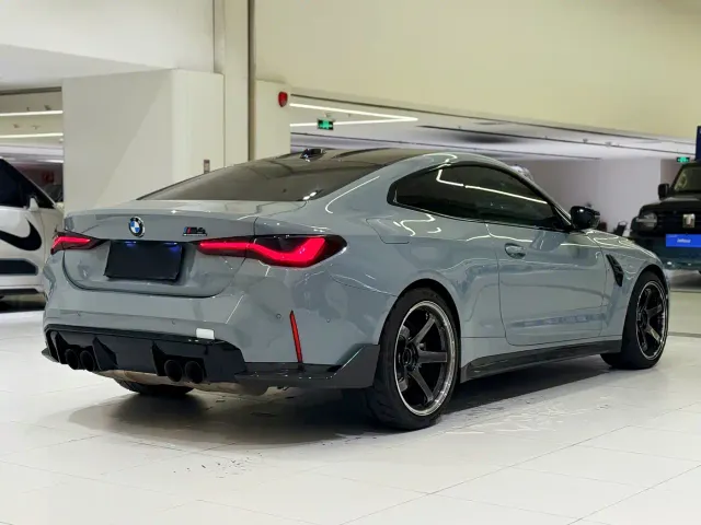 BMW M4 — Фото автомобиля 5