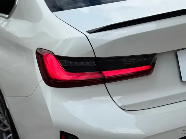 BMW 3 Series — Фото автомобиля 18