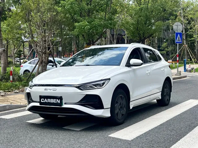 Фотография автомобиля — BYD e2