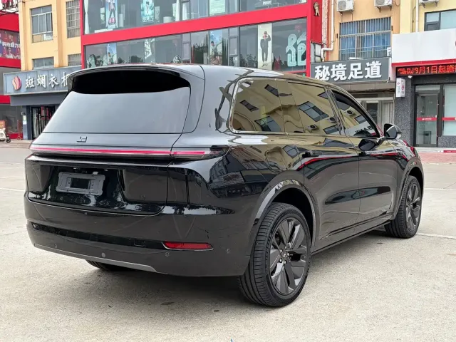 Li Auto Li Xiang L9 2024 Pro — Фото автомобиля 17