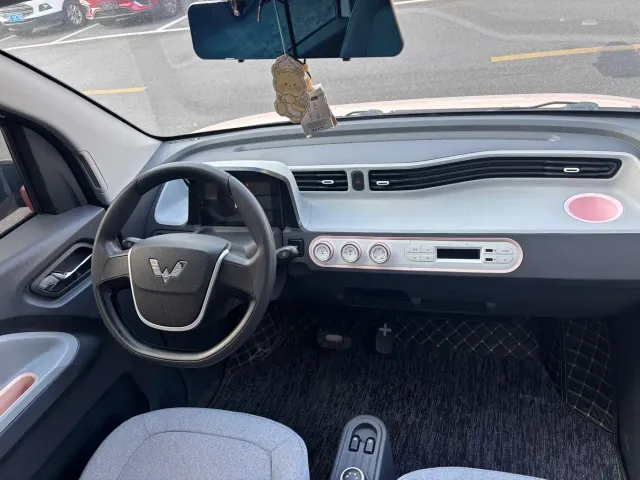 Wuling Hongguang Mini EV — Фото автомобиля 8