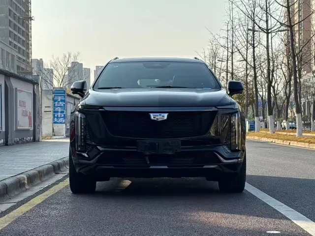 Cadillac XT5 — Фото автомобиля 2