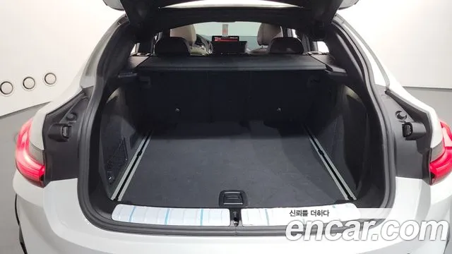 BMW X4 xDrive20d M Sport — Фото автомобиля 17
