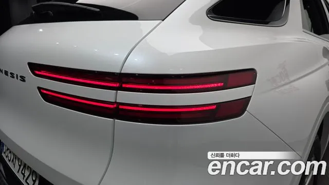 Genesis GV70 — Фото автомобиля 8