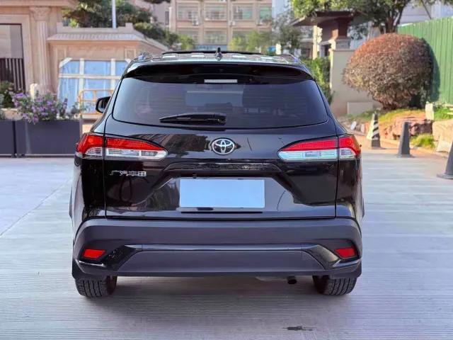 Toyota Frontlander — Фото автомобиля 9