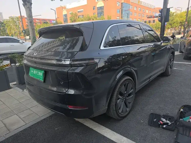 Li Auto L7 — Фото автомобиля 6